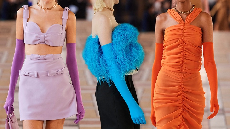 Opera gloves, fashion trend, bring the drama