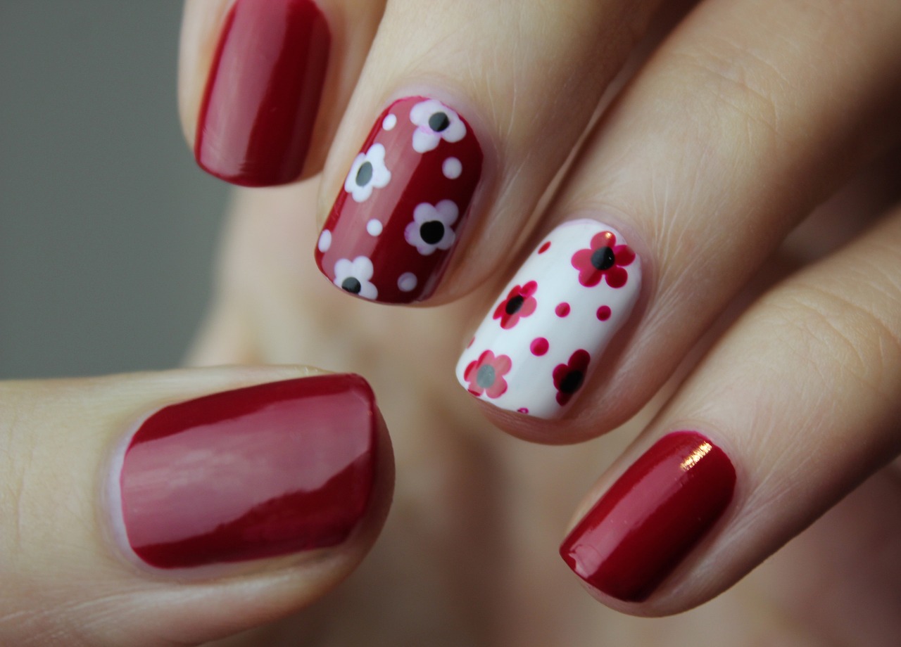 1687190300 nail art 1280