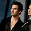 Joe Jonas, Sophie Turner, love story, divorce rumors, Hollywood romance, relationships, support