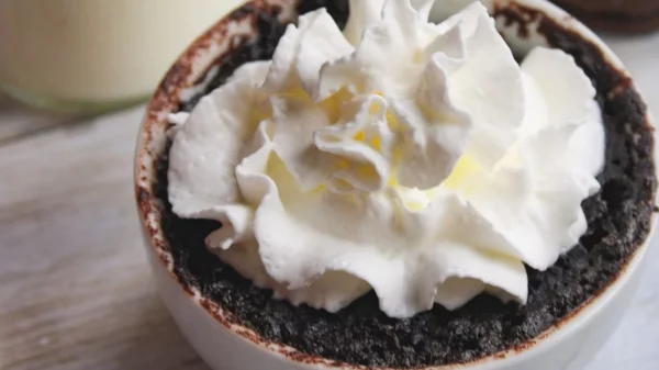 Oreo Mug Cake in 2 Minutes