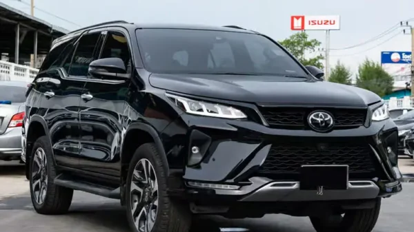 Toyota Fortuner Legender